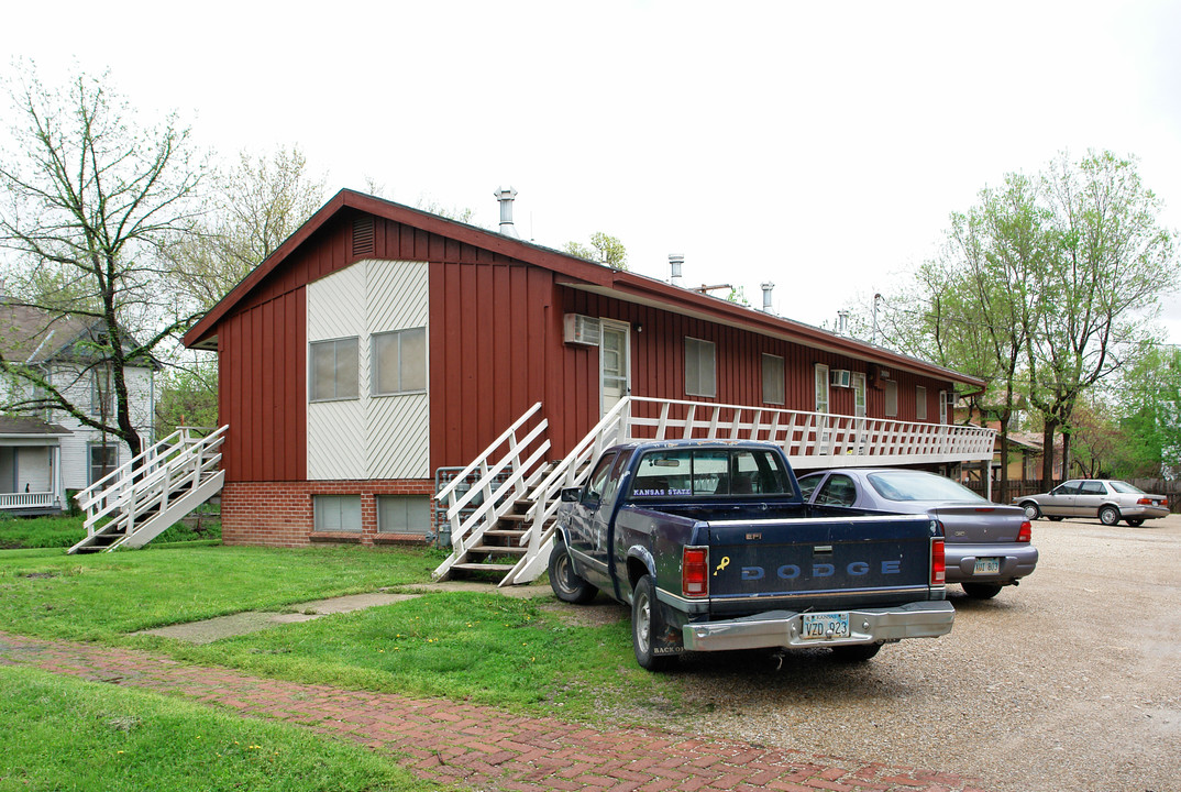 1500 Kentucky St in Lawrence, KS - Building Photo