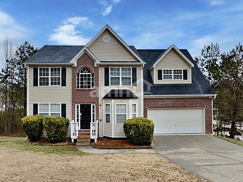 1822 Millwood Park Ct in Buford, GA - Foto de edificio
