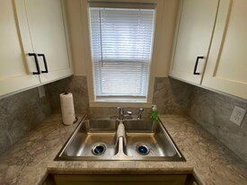 401 E 13th St in Sioux Falls, SD - Building Photo