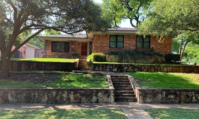 property at 10921 Sinclair Ave