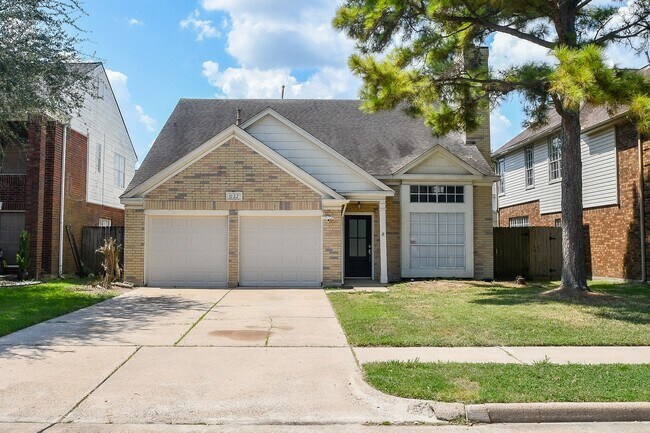 property at 1922 Kerry Dr