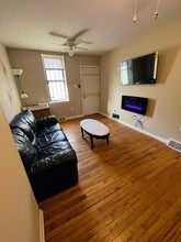 2148 N Carlisle St, Unit 1 in Philadelphia, PA - Building Photo - Building Photo