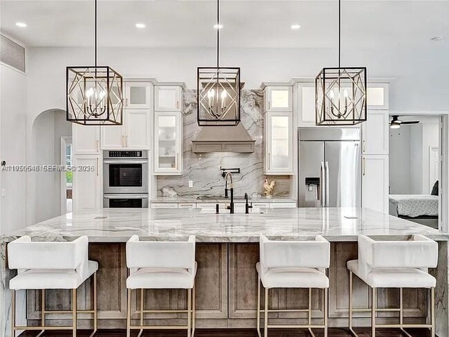 2496 Eagle Run Dr in Weston, FL - Building Photo - Building Photo