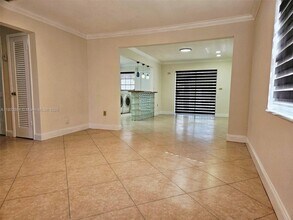 47 NW 48th Ct in Miami, FL - Building Photo - Building Photo