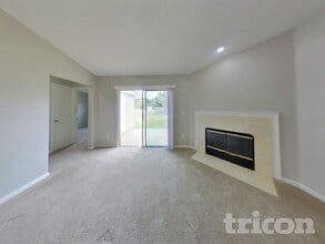 3784 Lauren Crest Ct in Jacksonville, FL - Building Photo - Building Photo