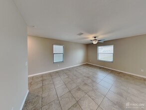 7116 Salt River Ave in Sun City Center, FL - Building Photo - Building Photo