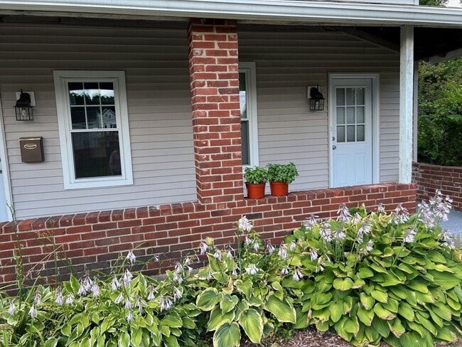 property at 5 Tibbetts St