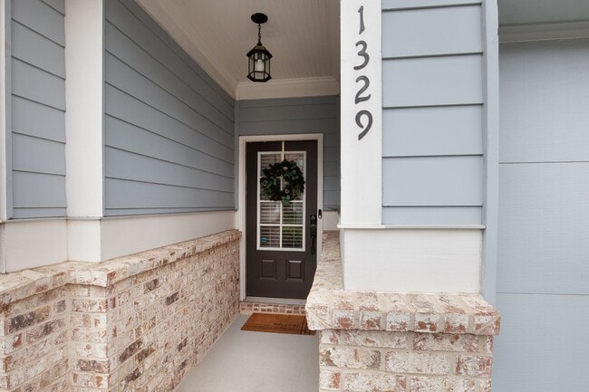 1329 Heights Park Dr in Atlanta, GA - Building Photo - Building Photo