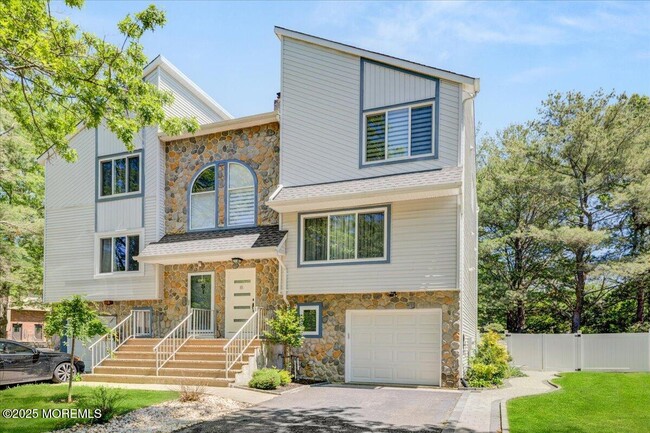 85 Lone Star Ln in Englishtown, NJ - Building Photo - Building Photo
