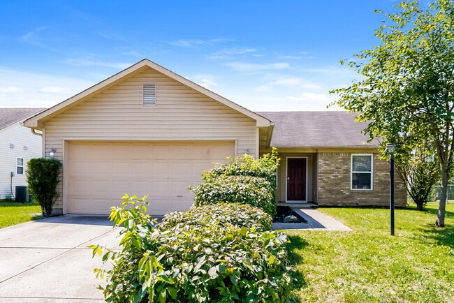 7621 Blue Willow Dr