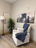 The Oaks at Woodland in Lexington, KY - Building Photo