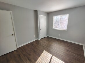 600 Reusens Rd in Lynchburg, VA - Foto de edificio - Building Photo