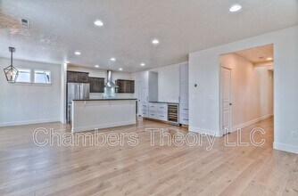 3593 SW Pumice Ave in Redmond, OR - Building Photo - Building Photo