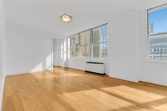 50 Murray St in New York, NY - Building Photo - Building Photo