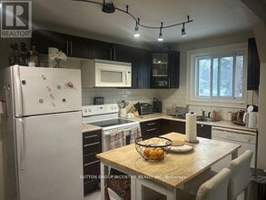 322 Codrington St in Barrie, ON - Building Photo - Building Photo