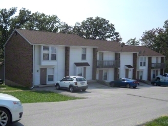 Meadowlark Apartments in Hillsboro, MO - Foto de edificio