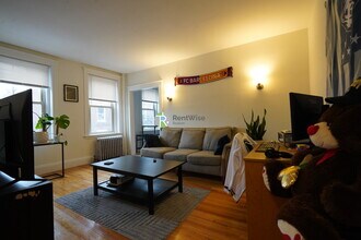 1848 Commonwealth Ave in Boston, MA - Building Photo - Building Photo