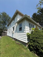 113 Clark St in Vestal, NY - Building Photo - Building Photo
