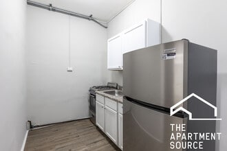 5451 S Cornell Ave in Chicago, IL - Building Photo - Building Photo