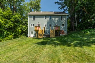 6 Morrison St in Vernon, CT - Building Photo - Building Photo
