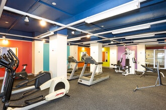 Century Towers Apartments in Kansas City, MO - Foto de edificio - Interior Photo