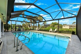707 Durion Ct in Sanibel, FL - Building Photo - Building Photo
