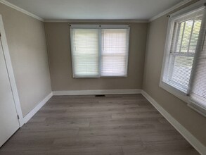 808 Harrisburg Dr SW in Lenoir, NC - Building Photo - Building Photo