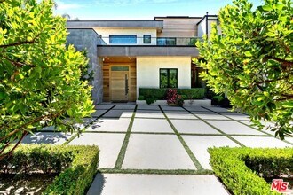 4111 Valley Meadow Rd in Los Angeles, CA - Building Photo - Building Photo