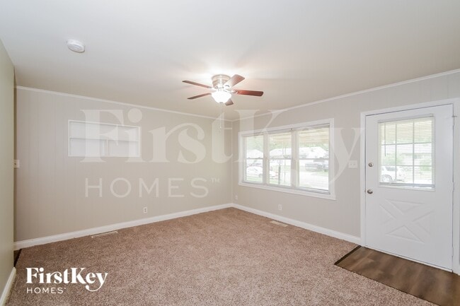 4931 Karen Dr in Lawrence, IN - Foto de edificio - Building Photo