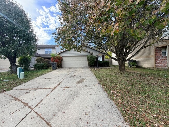 property at 4020 Crabtree Ct