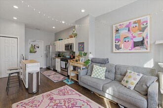 1654 W Cortland St, Unit 6 in Chicago, IL - Building Photo - Building Photo