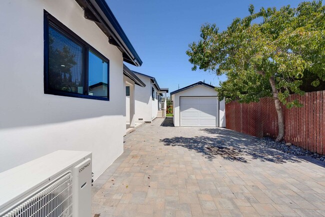 property at 336 West Ct