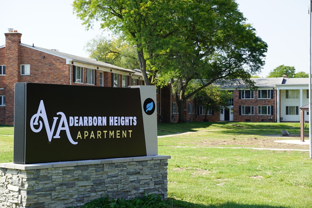 Ava Dearborn Heights in Dearborn Heights, MI - Building Photo