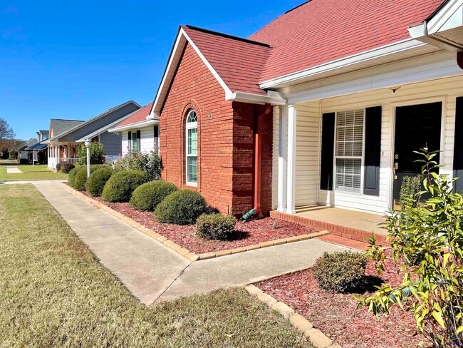 205 Ellicott Dr in Warner Robins, GA - Building Photo - Building Photo