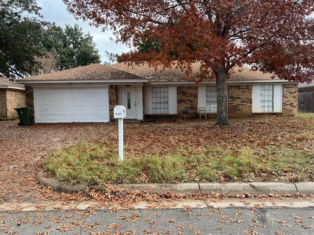 6409 Hidden Springs Dr in Arlington, TX - Building Photo