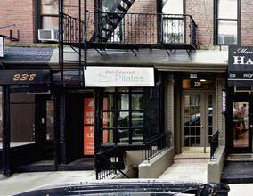 236 E 80th St in New York, NY - Building Photo - Building Photo