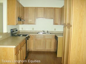 228 S Line St-Unit -#101 in Weatherford, TX - Building Photo - Building Photo