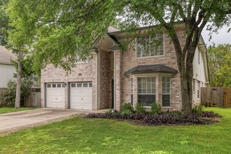 7822 Wheel Rim Cir in Austin, TX - Building Photo - Building Photo