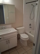 4438 138th St-Unit -4453 W 138th St in Hawthorne, CA - Building Photo - Building Photo