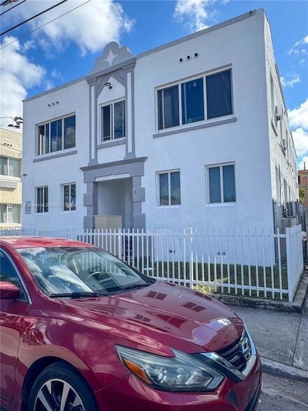 property at 856 SW 6th St