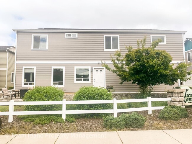 property at 1015 Pendulum