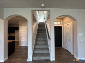 390 Creekside Curve in New Braunfels, TX - Building Photo - Building Photo