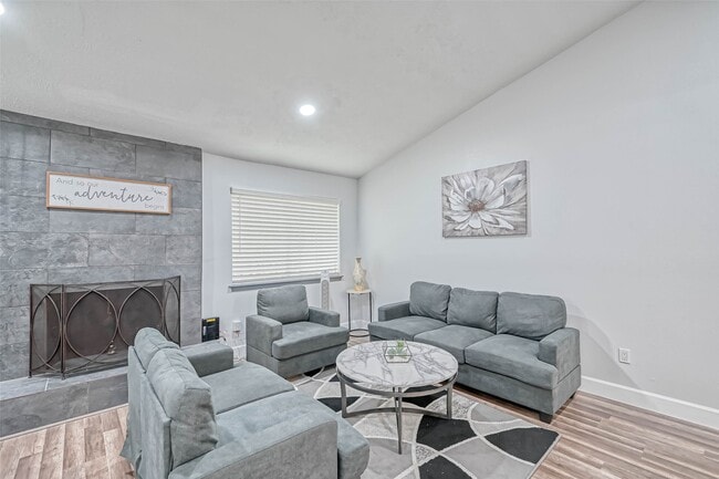 property at 11618 Corona Ln