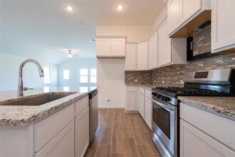 113 Caterpillar Ln in Liberty Hill, TX - Building Photo - Building Photo