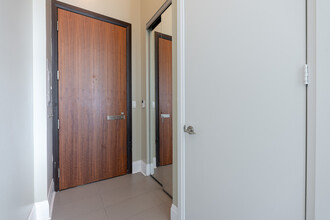 500 Sherbourne St in Toronto, ON - Building Photo - Building Photo