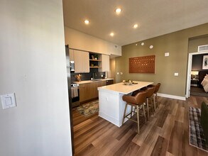 2822 SW 69th Ave, Unit B in Miami, FL - Building Photo - Building Photo