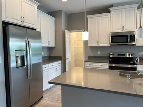 2465 Stapleford Pl in Wesley Chapel, FL - Building Photo - Building Photo