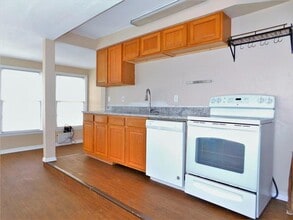 216 Maple St in Denton, TX - Building Photo - Building Photo