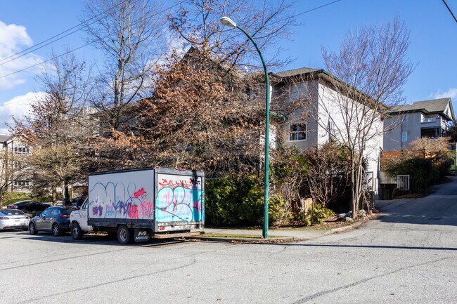 Haley Place in Vancouver, BC - Building Photo - Building Photo
