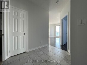 18 Holmes Ave in Toronto, ON - Building Photo - Building Photo